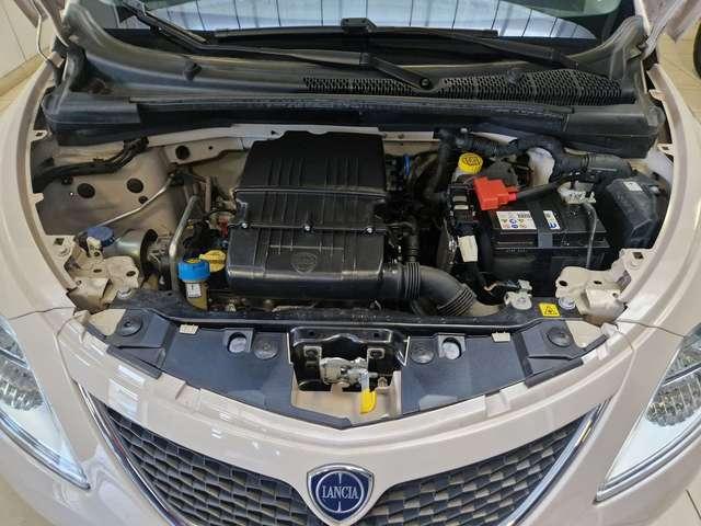 Lancia Ypsilon Ypsilon 1.2 69 CV 5 porte Silver