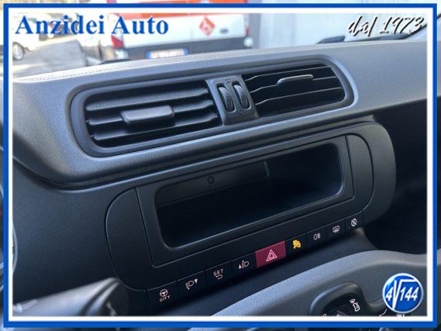 FIAT Panda 1.0 Hybrid Street Van N1 4 posti