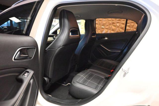 MERCEDES-BENZ GLA 200 CDI AUTO F1 SPORT 136CV NAVI CAM XENO PDC 18"FULL!