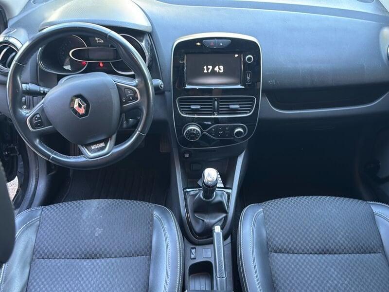 Renault Clio 0.9 TCE 75cv MOSCHINO INTENS