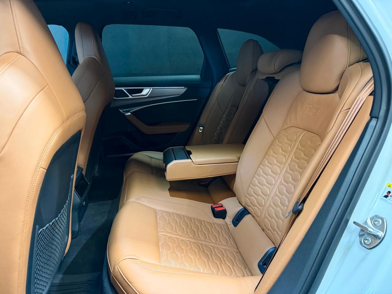 Audi RS6 Avant 4.0 quattro tiptronic