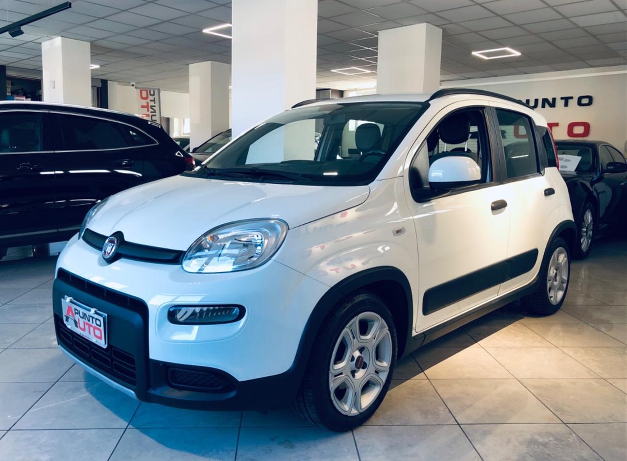 Fiat Panda Hybrid City Life bianca neopante
