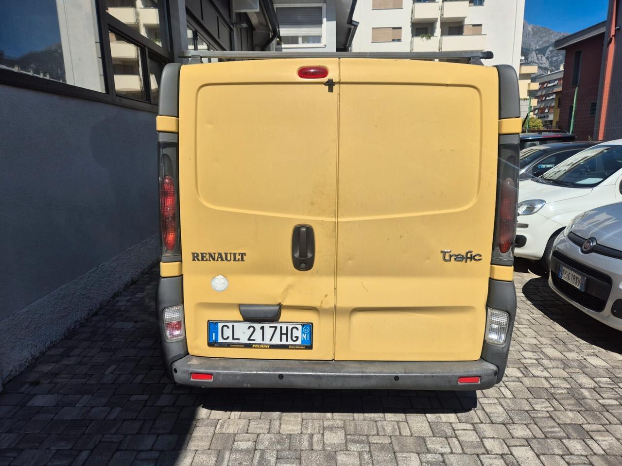 Renault Trafic T29 1.9 dCi 80CV PL