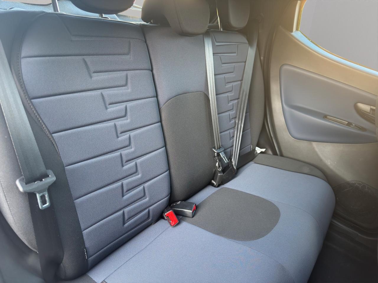 Lancia Ypsilon 1.0 FireFly 5 porte S&S Hybrid Platino