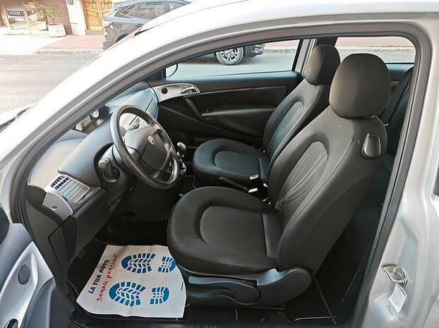 LANCIA Ypsilon 1.2 69 CV Unyca - 2012