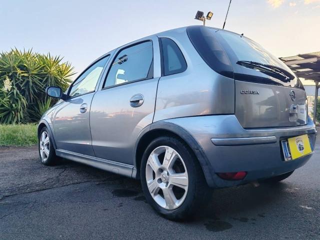 Opel Corsa 1.2 Club 80cv 5p