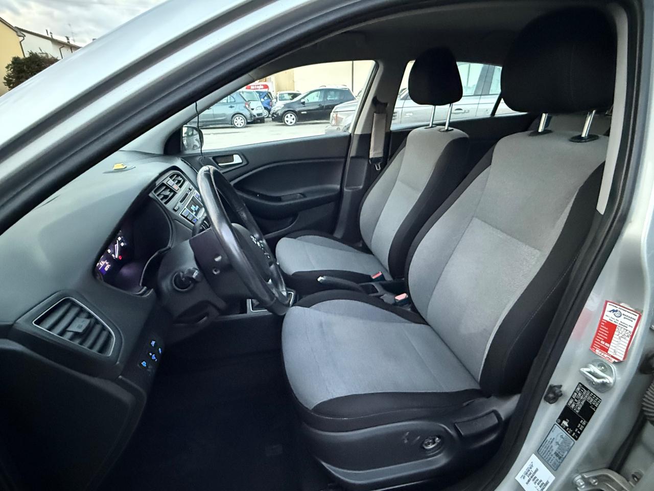 Hyundai i20 1.2 84CV 5P Neopatentati Comfort 2016 EURO6