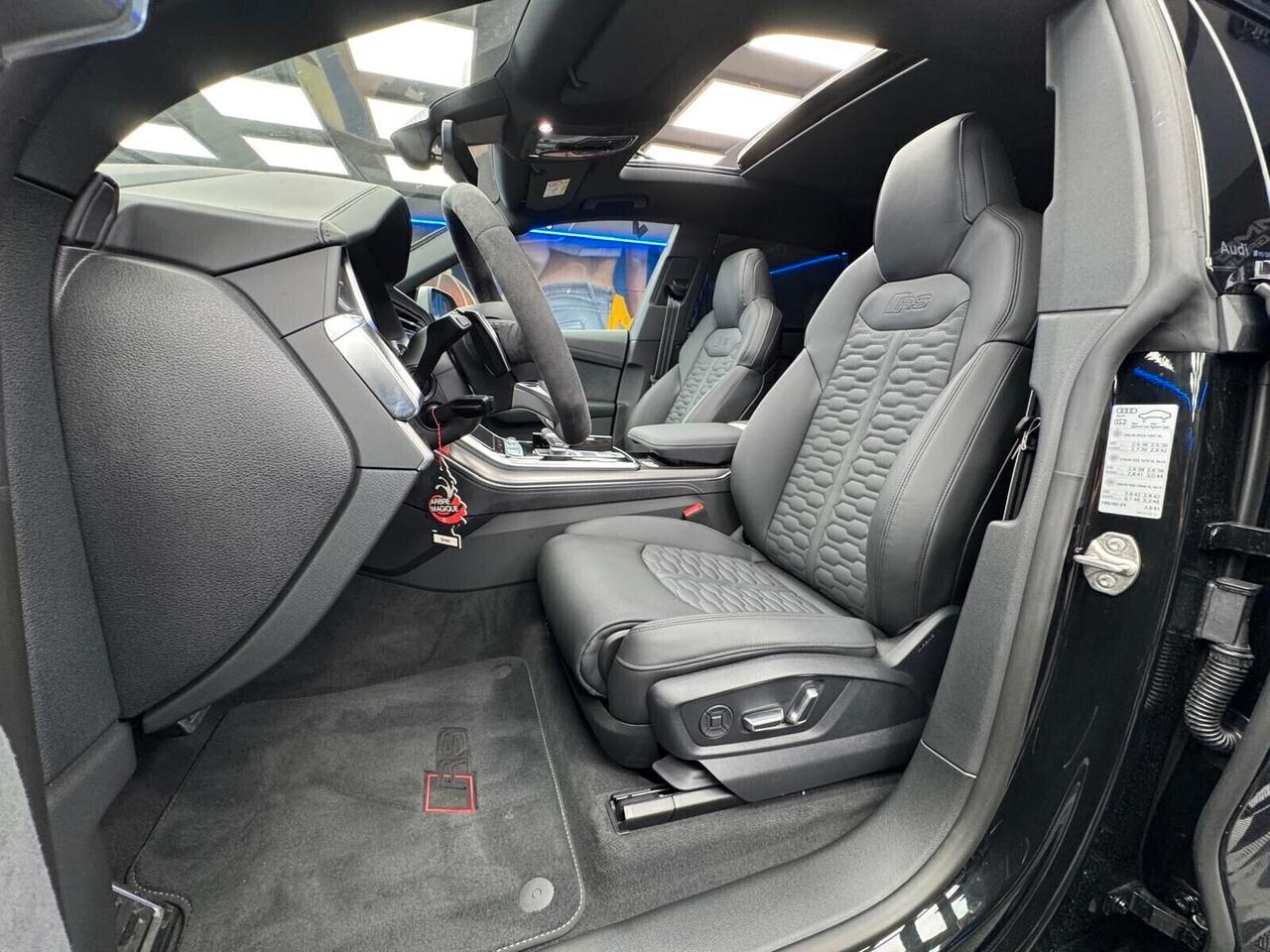Audi Q8 RS TFSI V8 quattro tiptronic Performance (570)