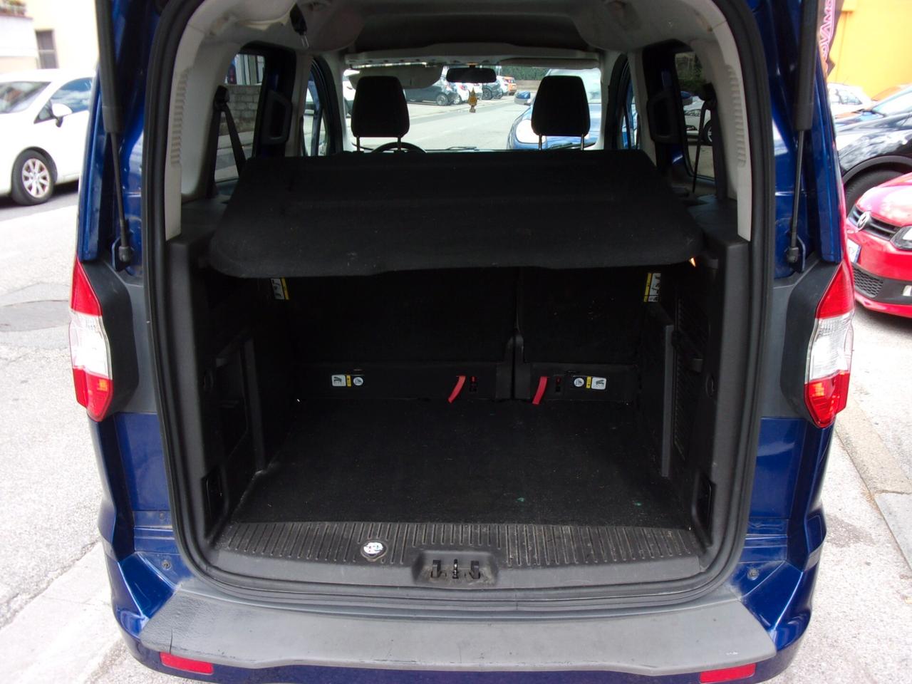 Ford Tourneo Courier 1.0 EcoBoost 100 CV Titanium