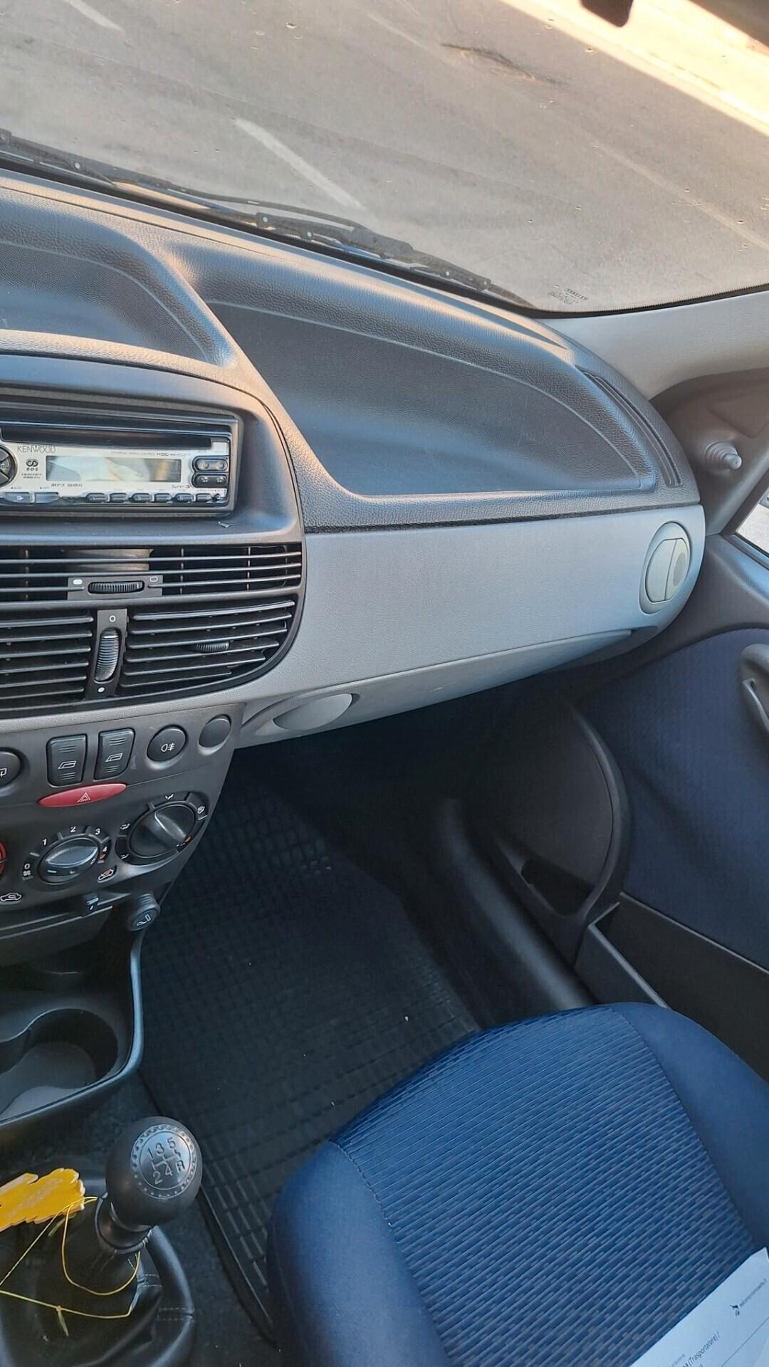 Fiat Punto 1.2i 16V cat 5 porte HLX