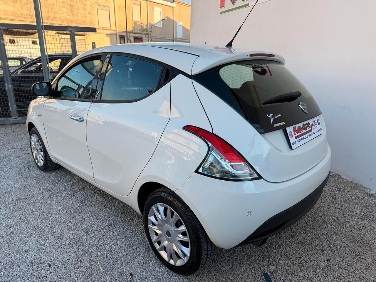 Lancia Ypsilon 1.2 69 CV 5 porte