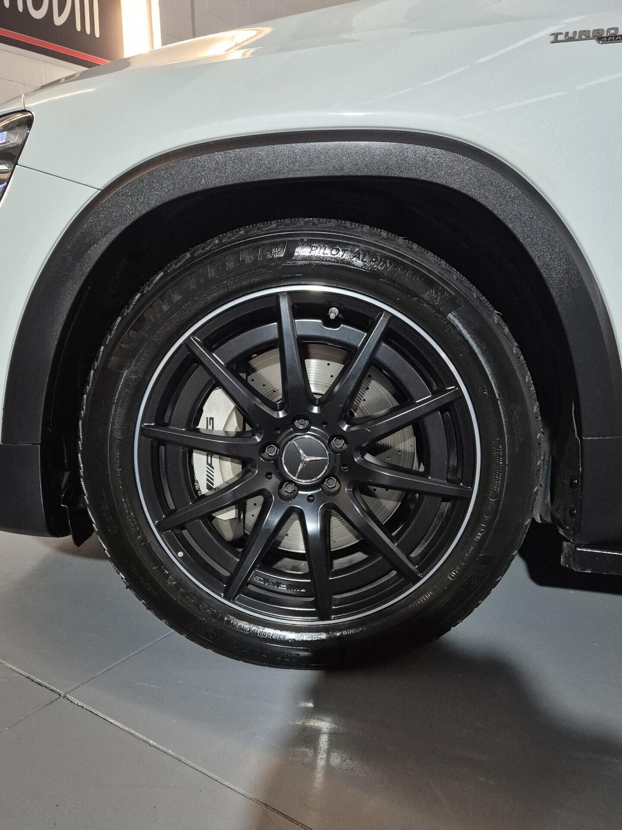 Mercedes-Benz GLB 35 AMG 4Matic 2.0cc 306cv Burmester Tetto apribile