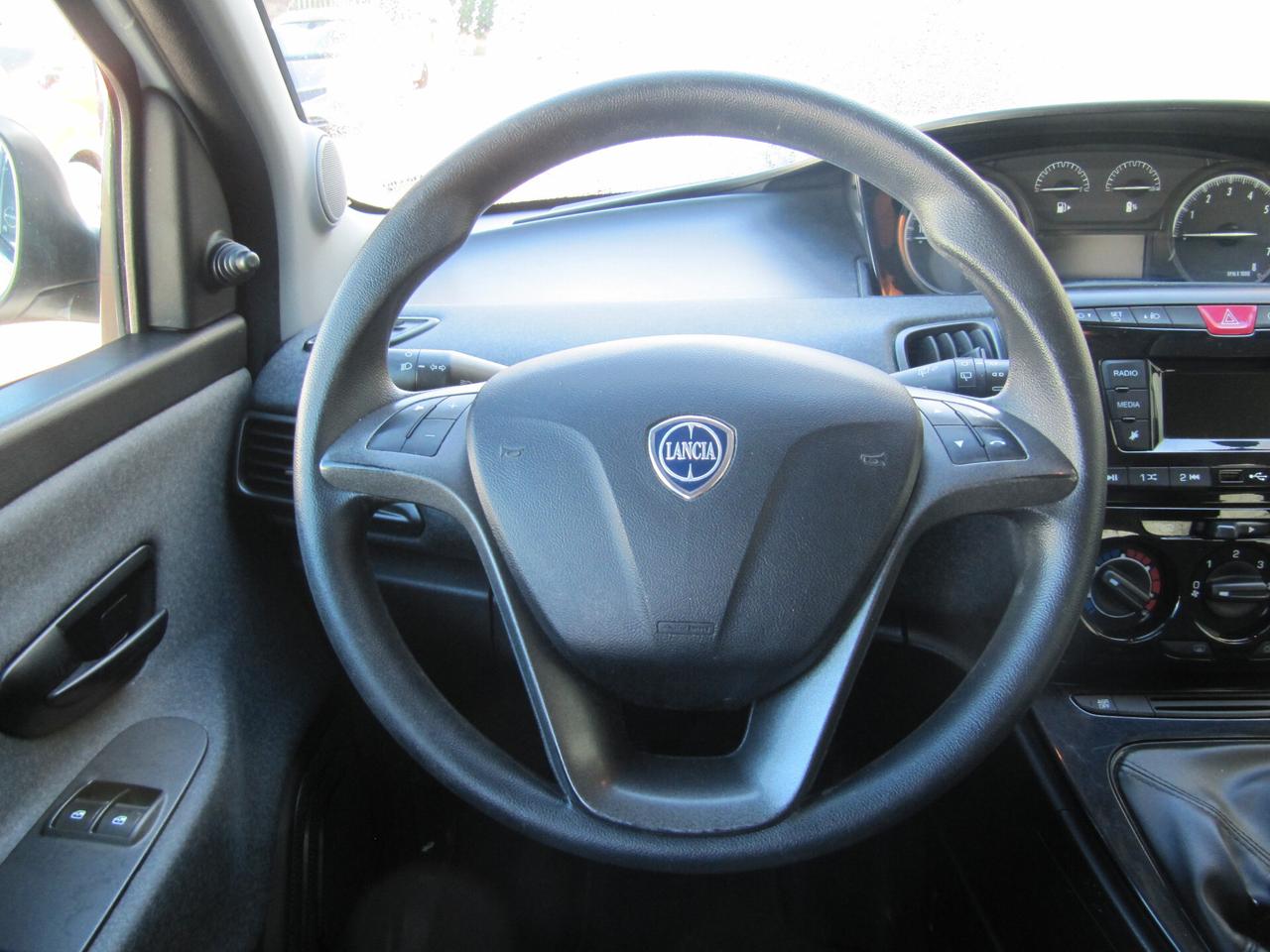 Lancia Ypsilon 1.0 FireFly 5 porte S&S Hybrid Maryne