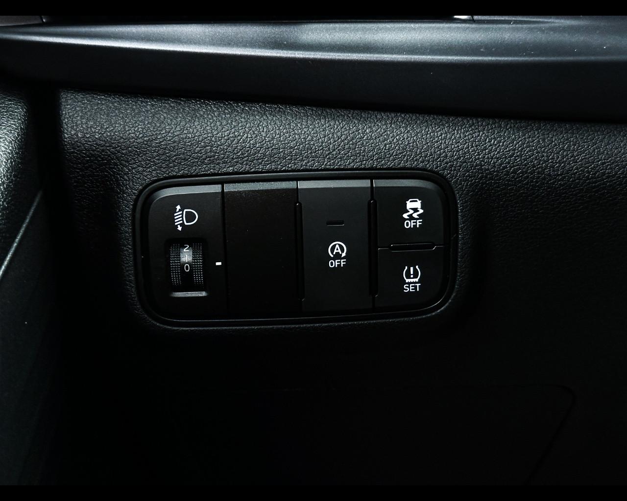 HYUNDAI i20 3ª serie - i20 1.0 T-GDI 48V iMT Connectline