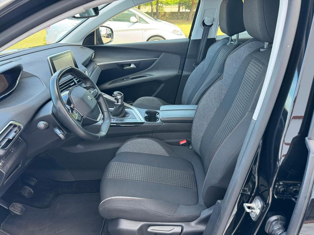 Peugeot 3008 BlueHDi