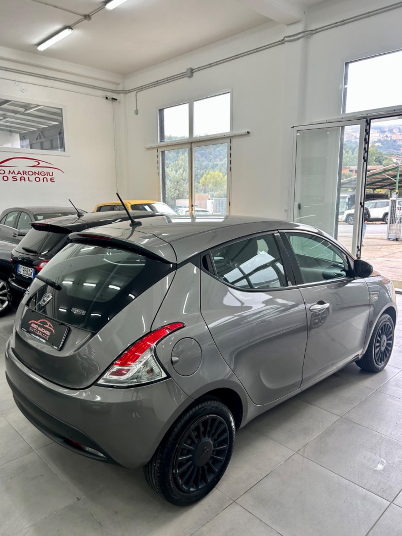 Lancia Ypsilon 1.0 FireFly S&S Hybrid FINANZIABILE