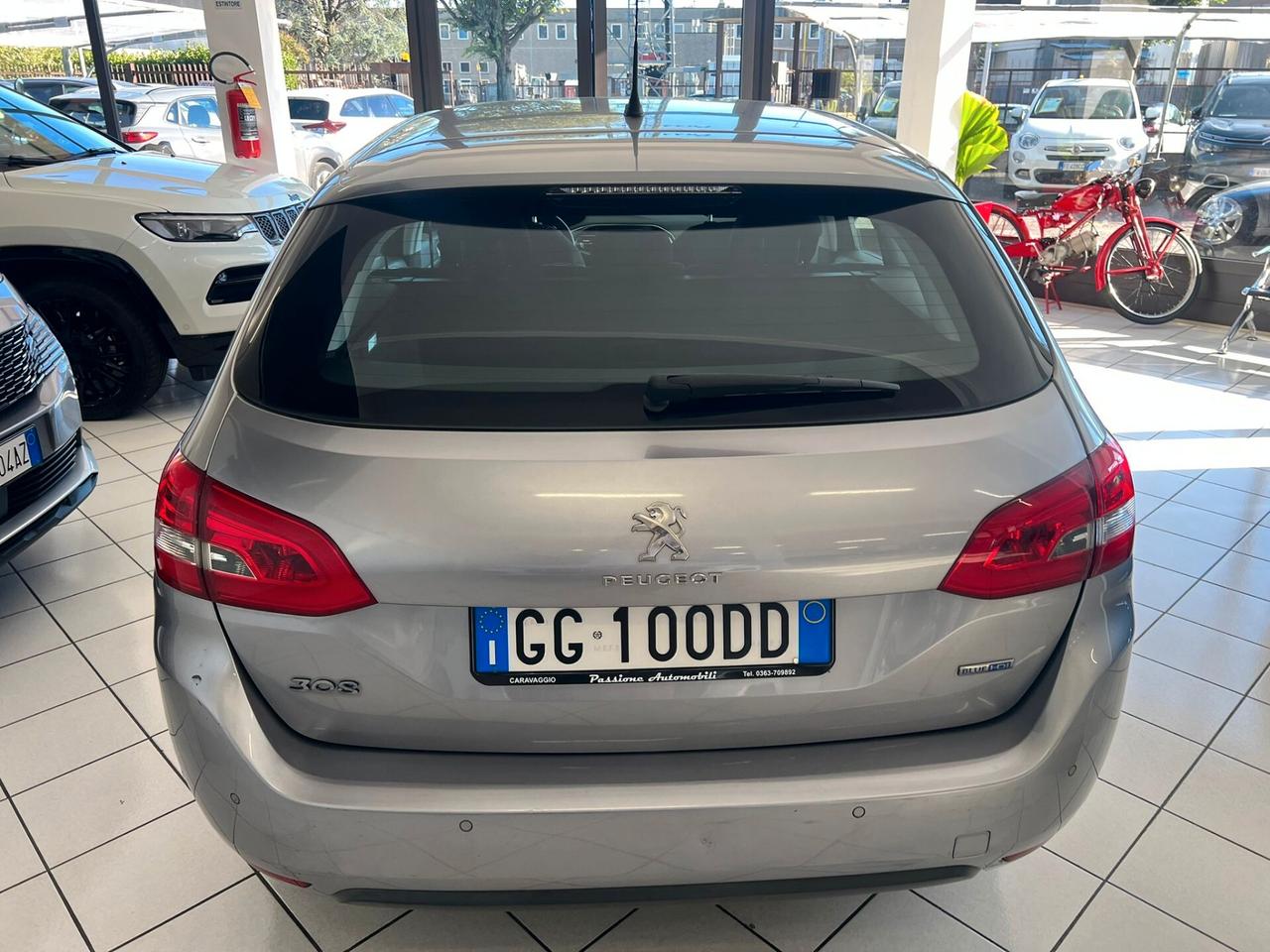 Peugeot 308 BlueHDi 150 S&S SW Allure