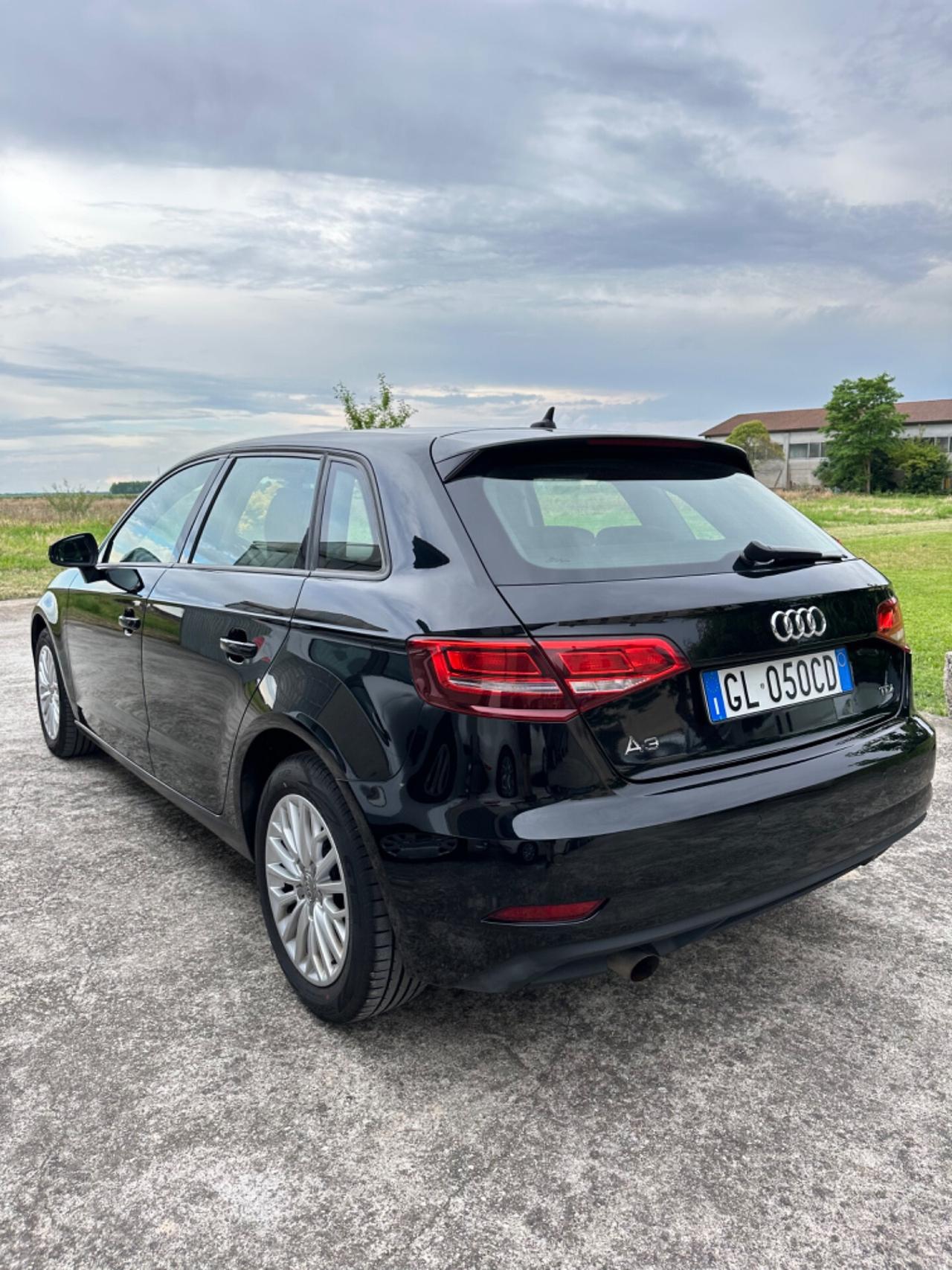 Audi A3 1.6 TDI 116 CV Business