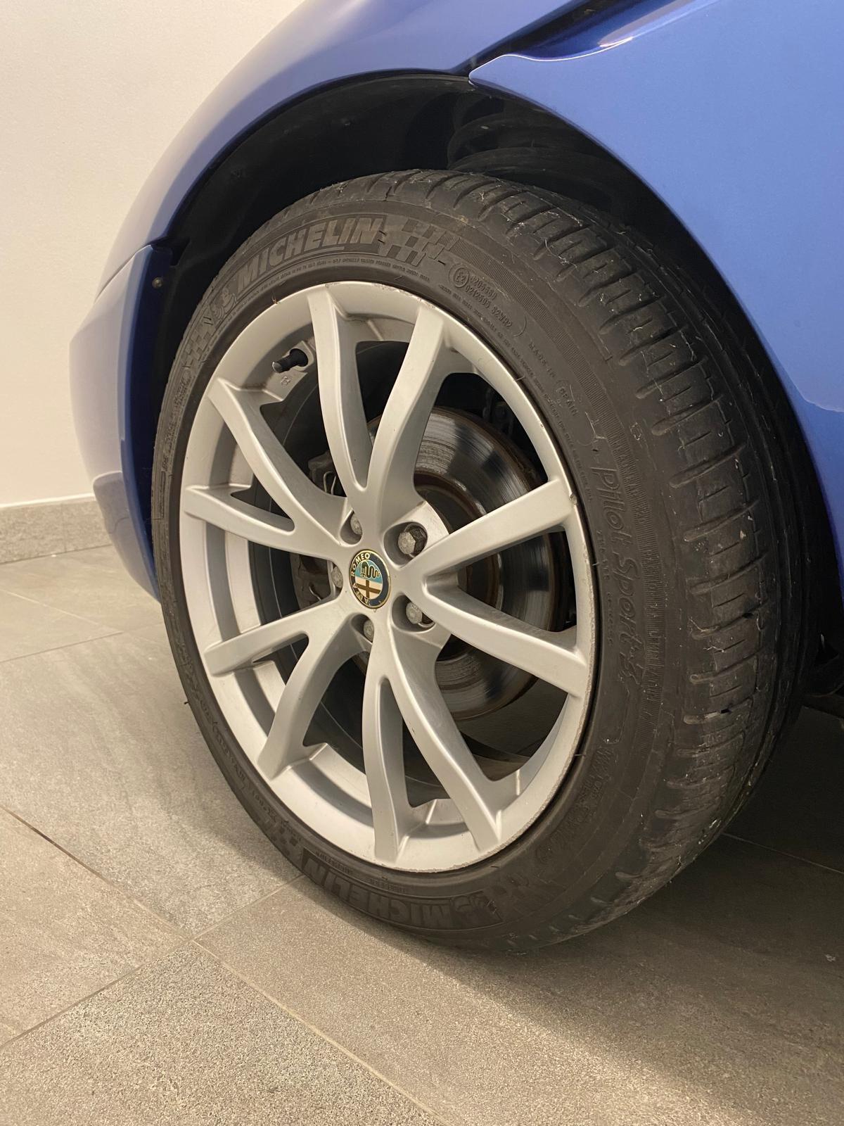 Alfa Romeo GTV Blu Reims