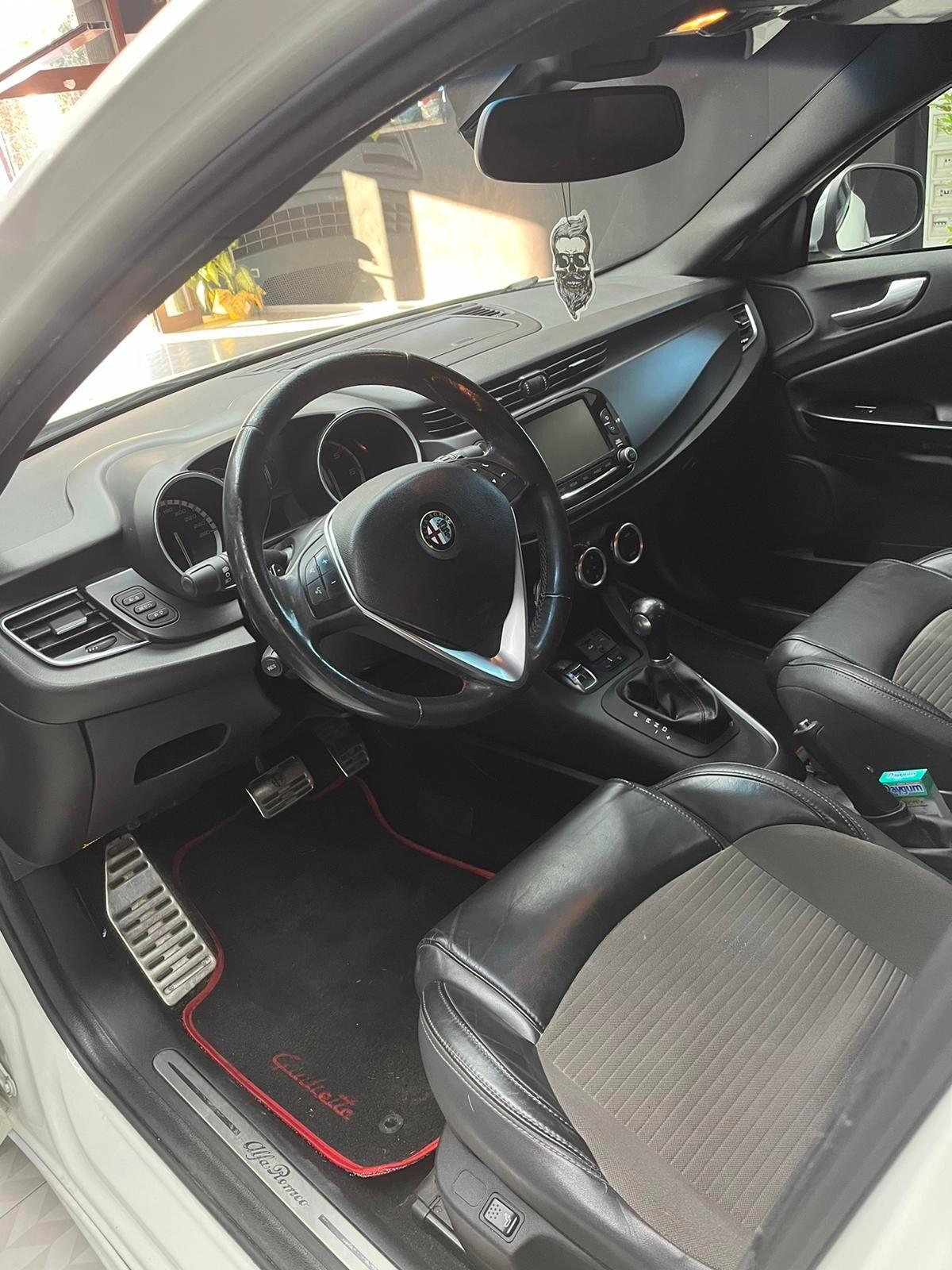 Alfa Romeo Giulietta 2.0 JTDm-2 175 CV TCT Distinctive