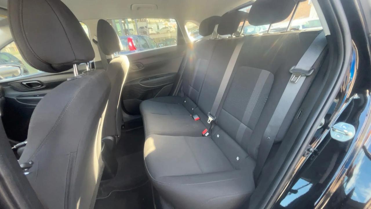 Hyundai i20 1.2 MPI MT Connectline