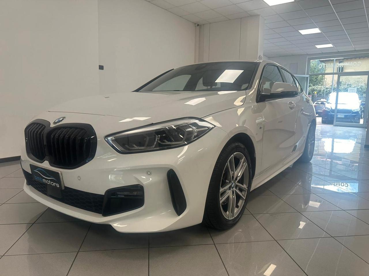Bmw 118 118d 5p. Msport