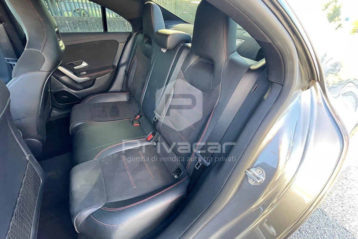 MERCEDES CLA 200 d Automatic Premium