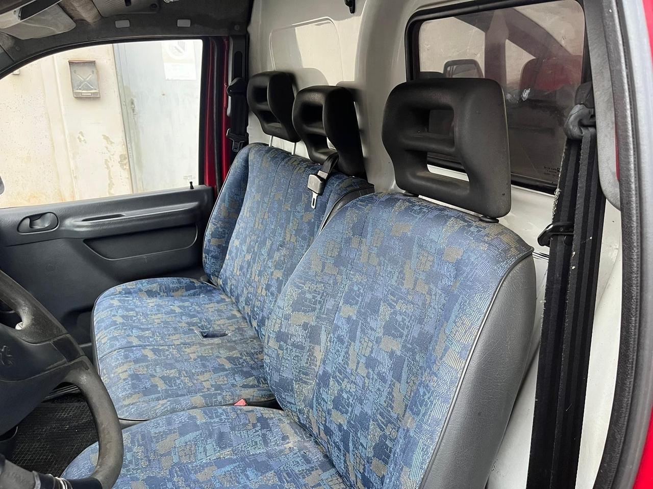 Peugeot Expert 220C 1.9 TD
