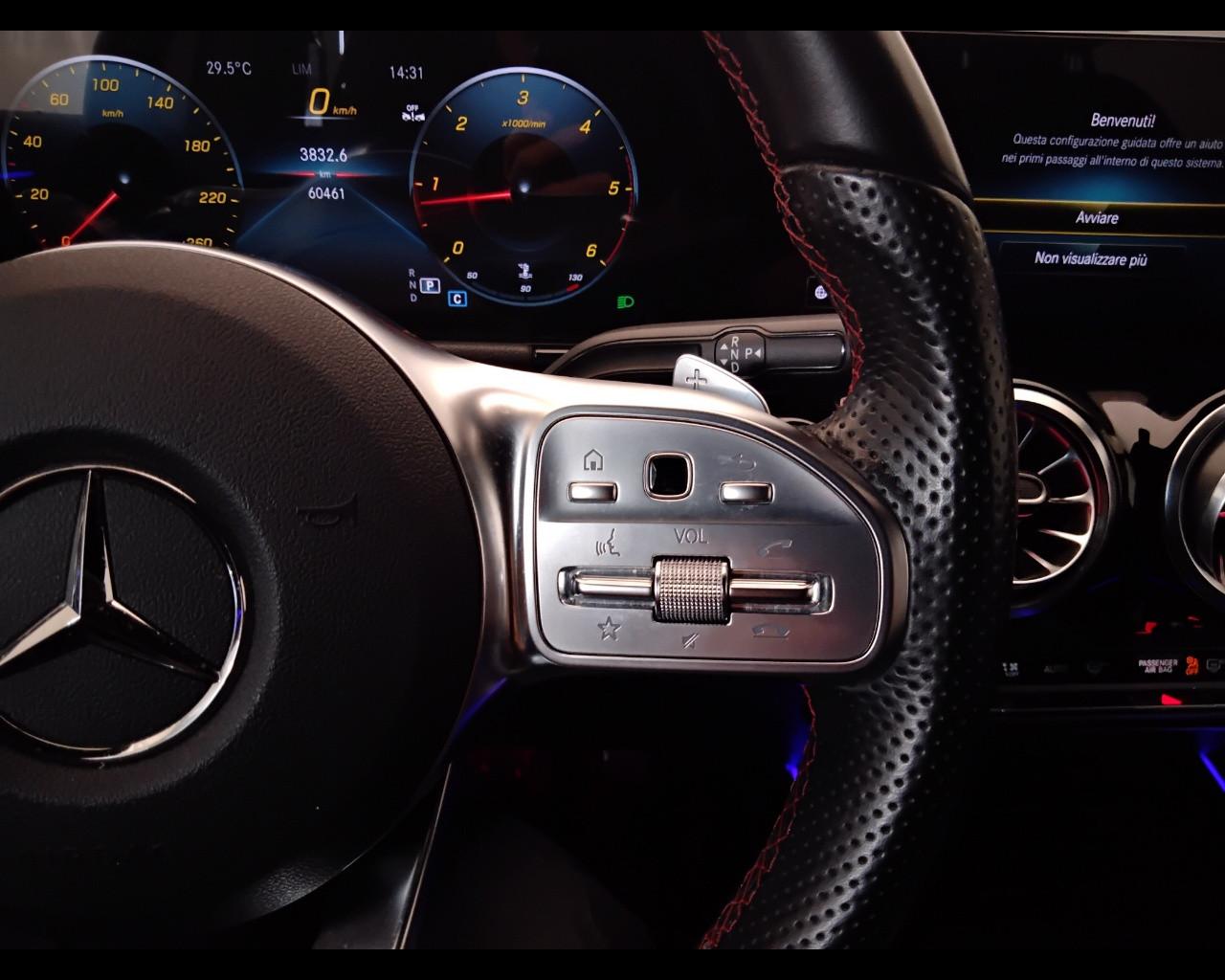Mercedes-Benz GLA-H247 2020 - GLA 180 d Premium auto