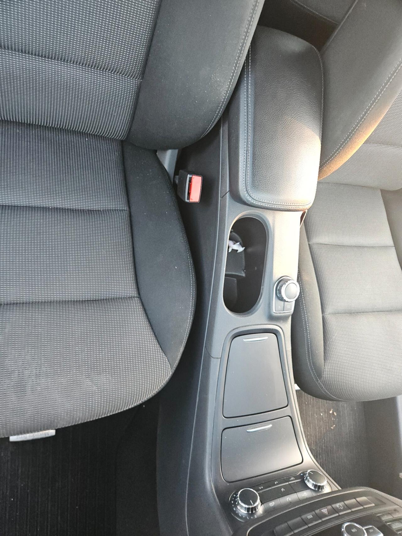 Mercedes-benz B 180 B 180 CDI Automatic Premium