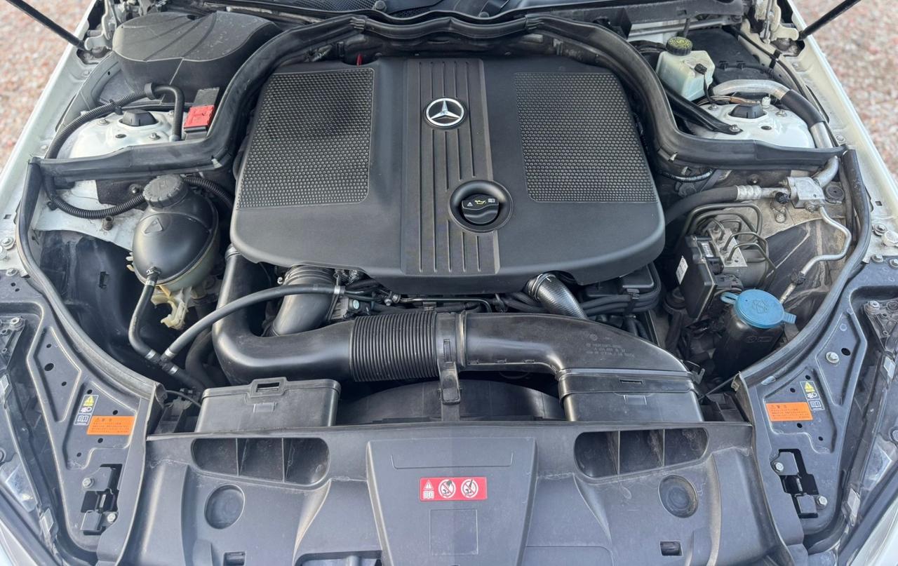 Mercedes-benz E 220 CDI Coupé BlueEFFICIENCY Avantgarde Automatica