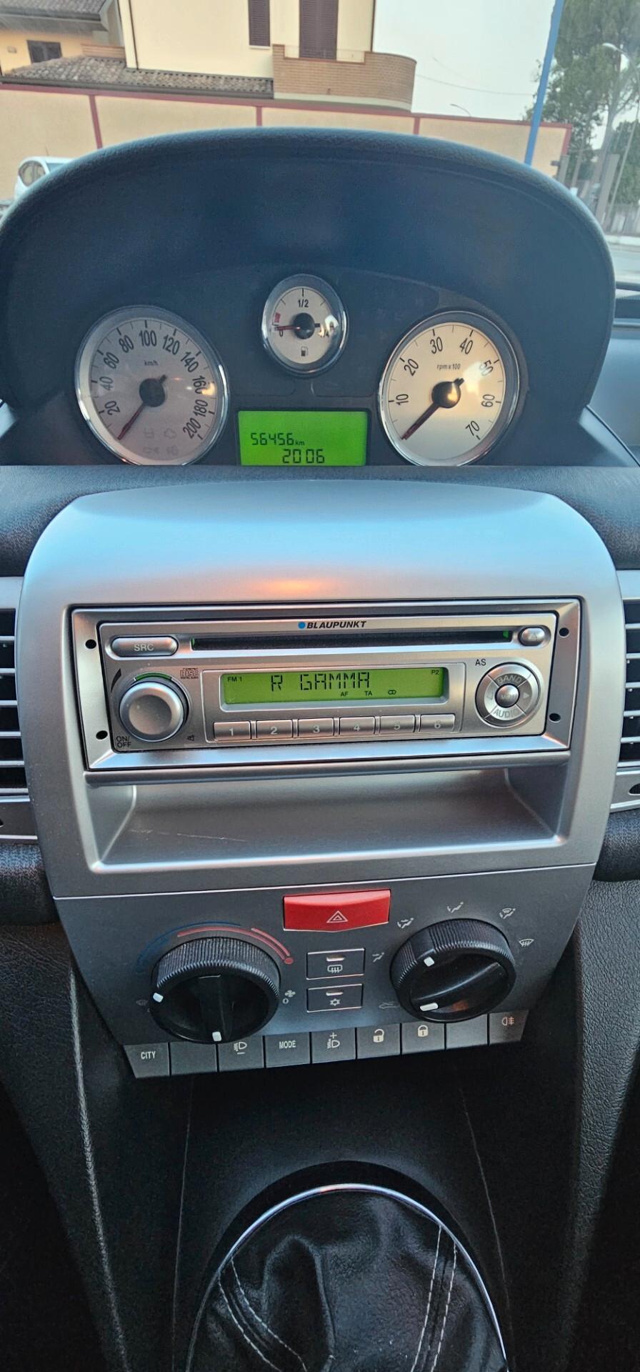 Lancia Ypsilon 1.2 Argento Solo 56000 KM