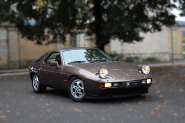 Porsche 928 S