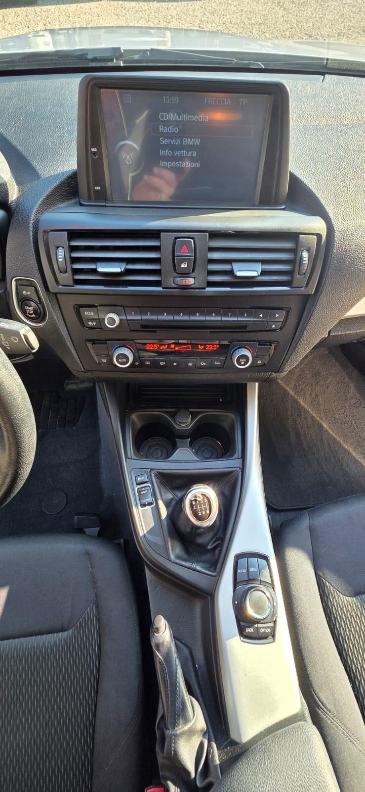 Bmw 116 116d 5p. Urban