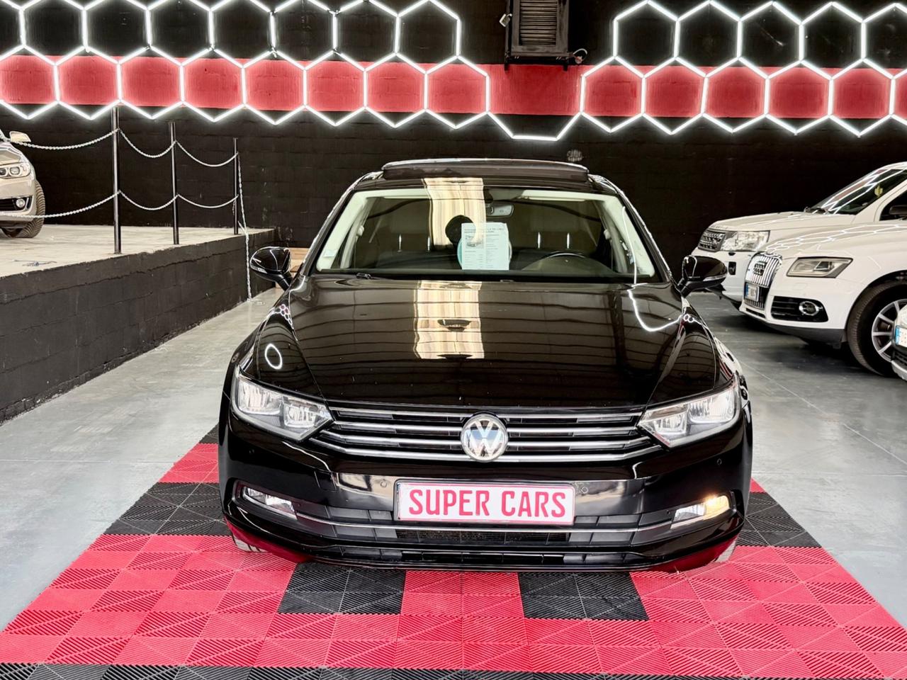 VW Passat 1.6TDI 120CV DSG NEOPATENTATI EU6