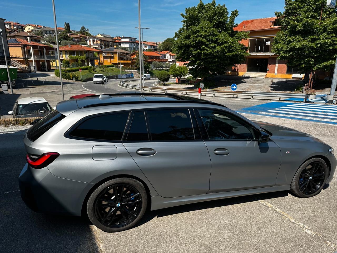 Bmw 320d xDrive Touring M Sport PRO_TETTO_R19_MATRIX_BLACK_