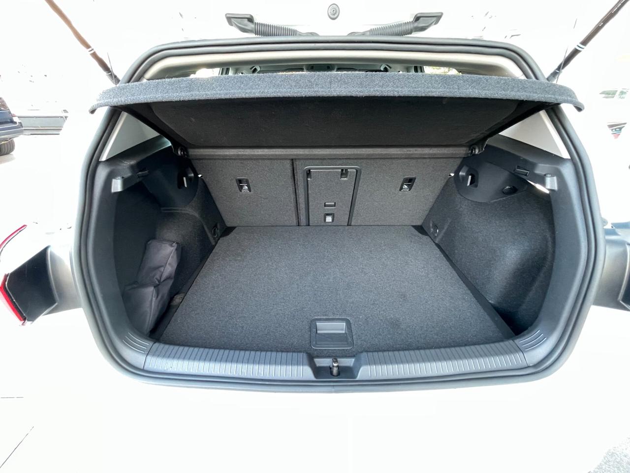 Volkswagen Golf 2.0 TDI 150 CV DSG SCR Style con solo 11.000 km