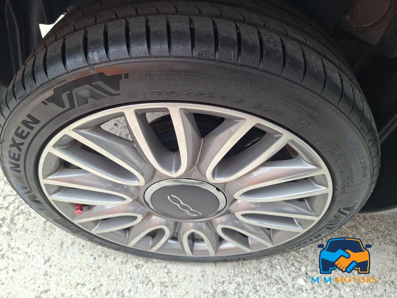 FIAT 500 lounge neo patentati