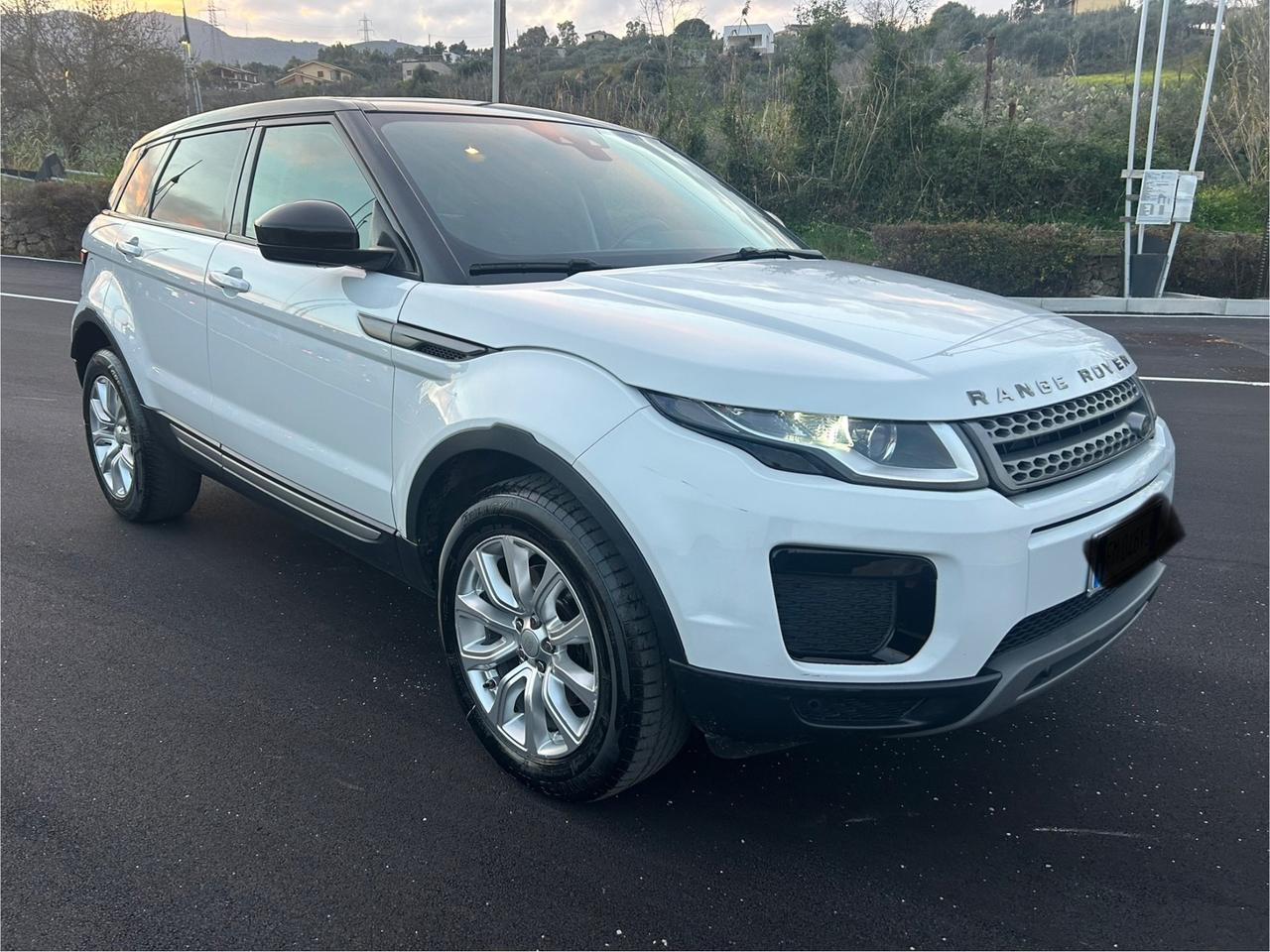 Land Rover Range Evoque 2.0 TD4 150 CV 5p. SE Dynamic