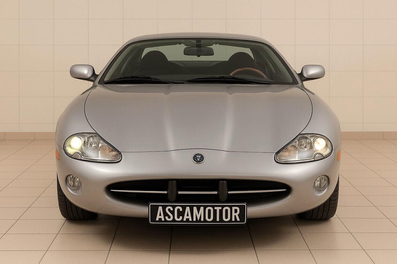 Jaguar XK XK8 4.2 Coupé