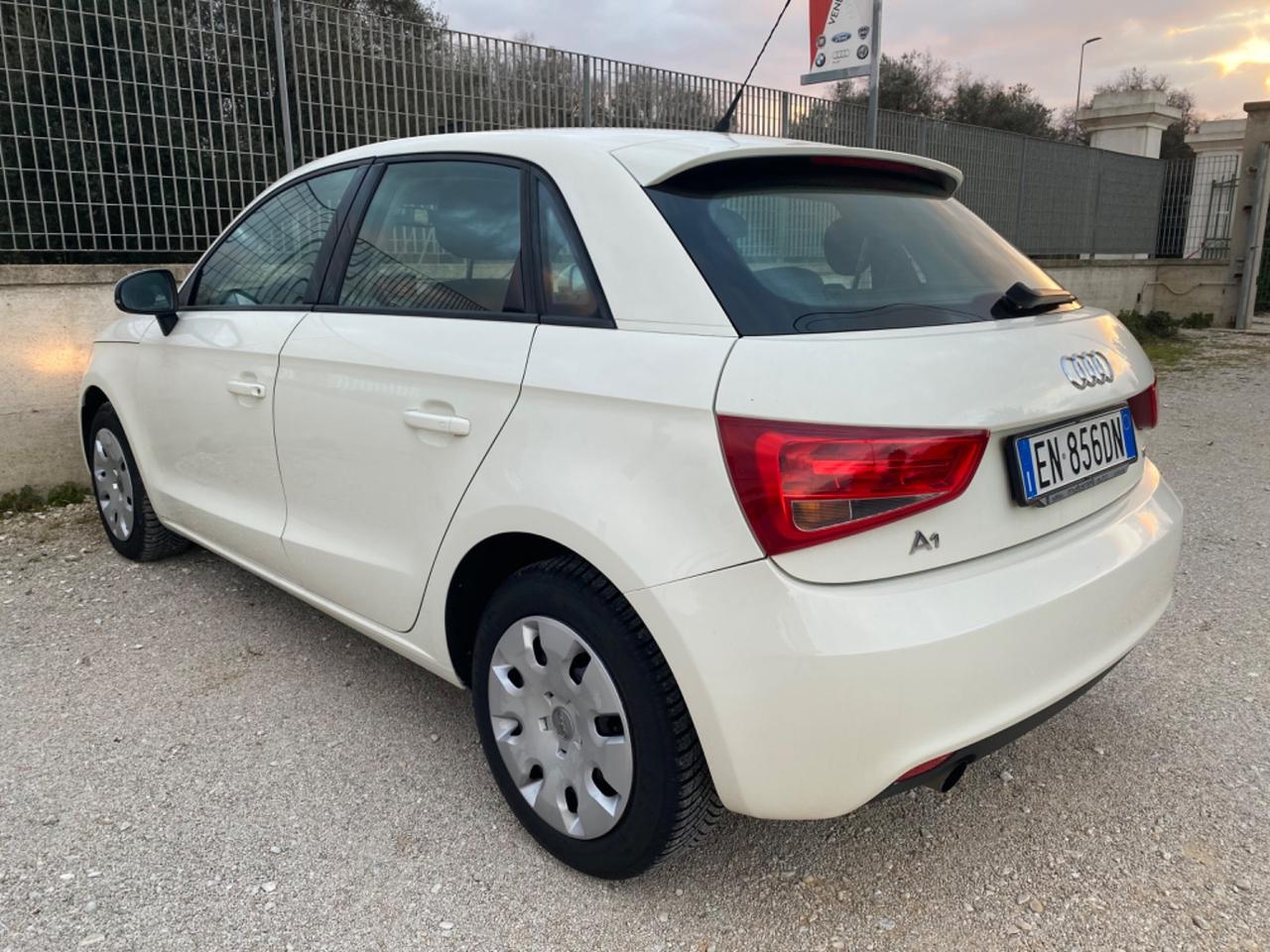 Audi A1 SPB 1.6 TDI Attraction