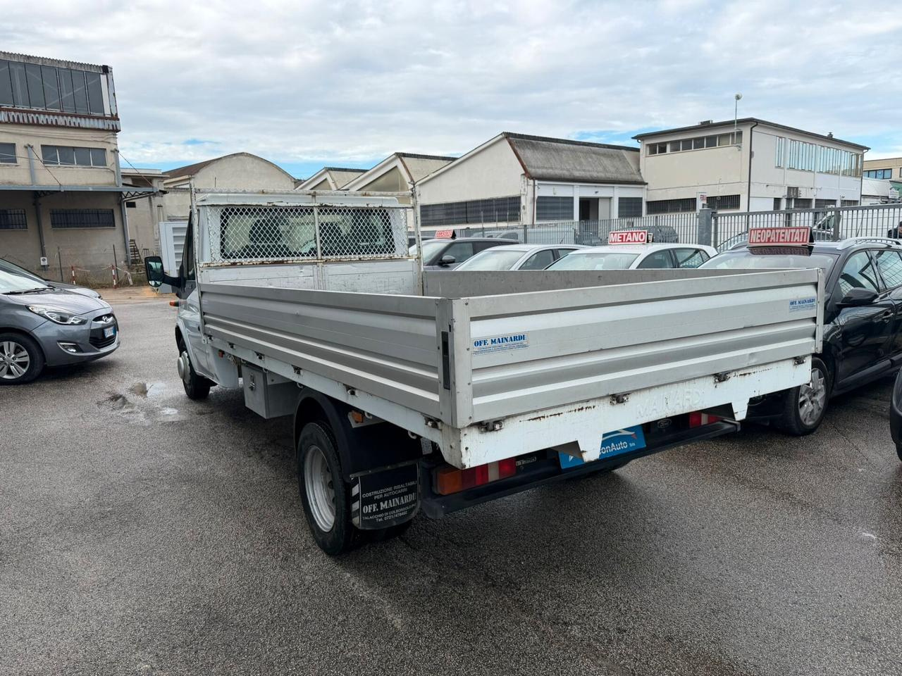 Ford Transit 2.4D CASSONATO 2011