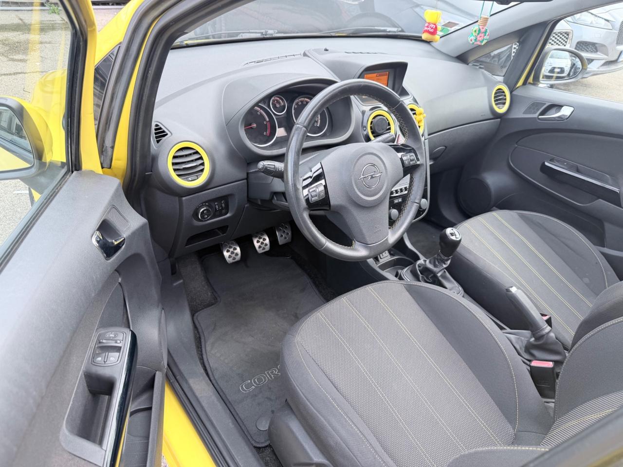 Opel Corsa 1.7CDTI 130CV 5P PANORAMICO EDITION