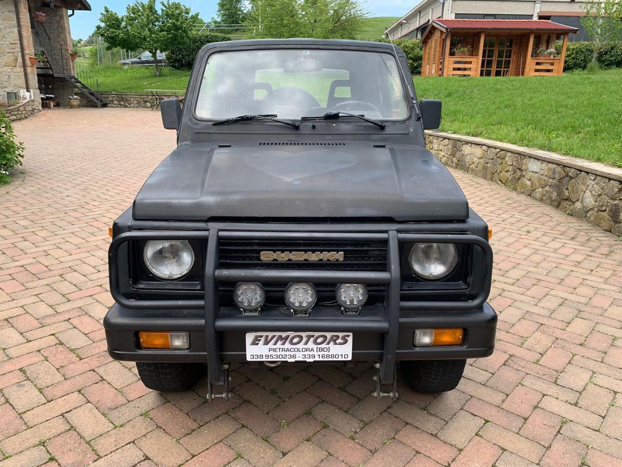 Suzuki SJ 413 SJ413 4x4 4x4r