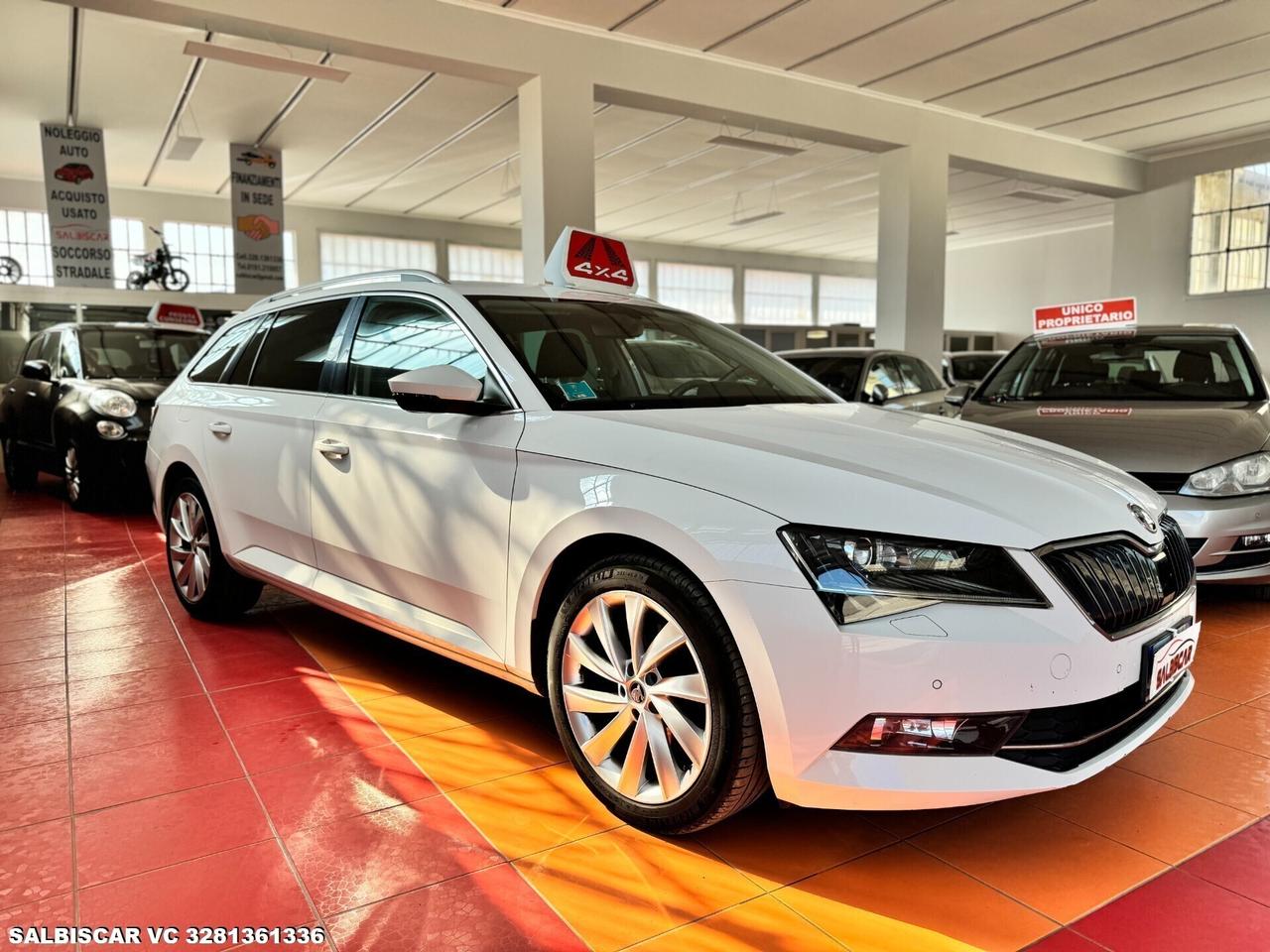 Skoda Superb 2.0 TDI 150 CV SCR 4x4 Wagon Executiv