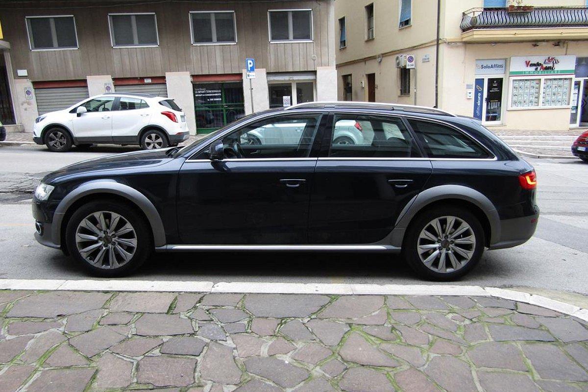 AUDI A4 allroad 2.0 TDI 190 CV cl.d. S.tr. Business Plus