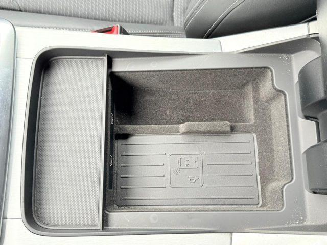 AUDI Q8 50 TDI 286 CV quattro S line edition Black Pack