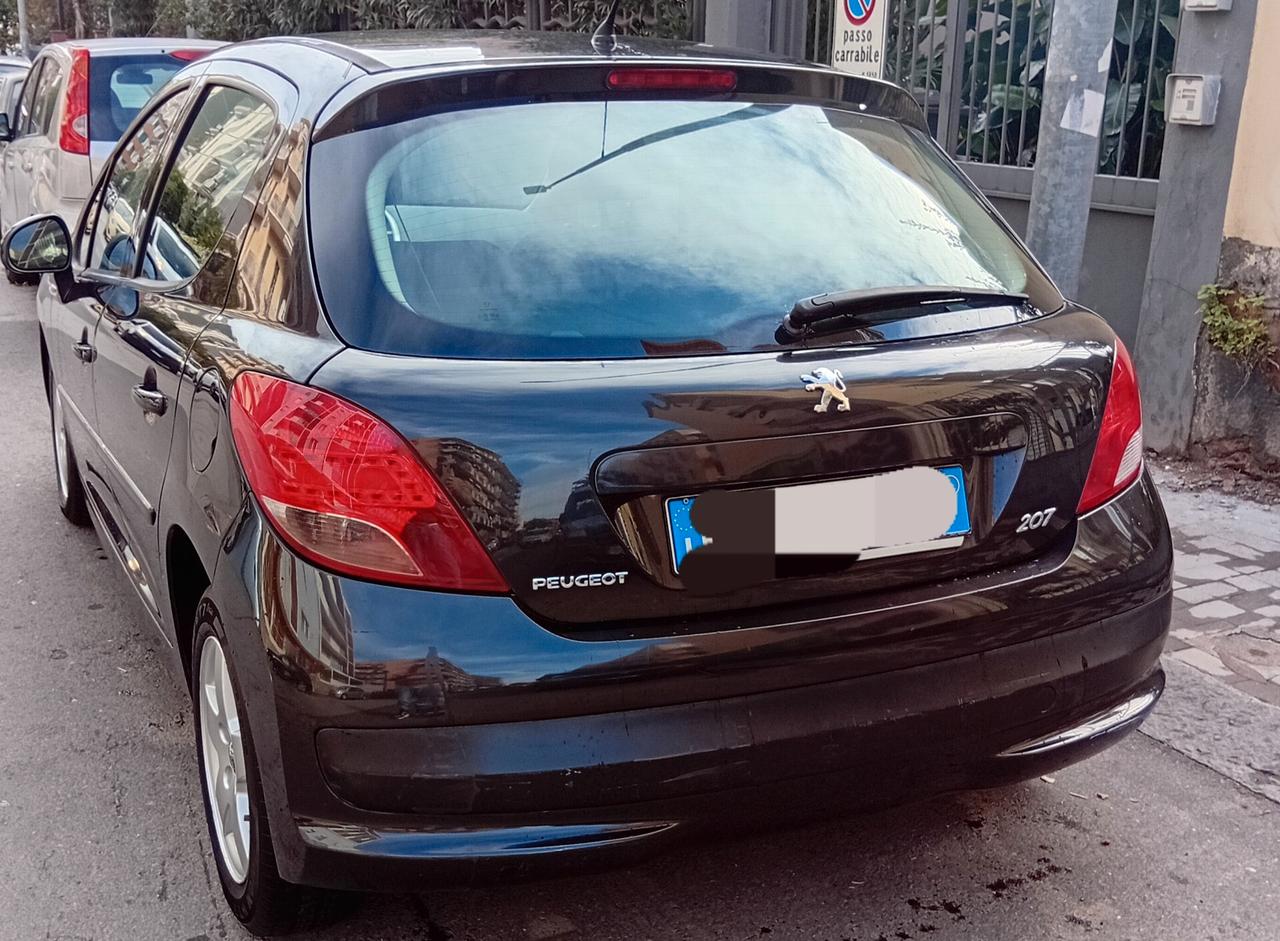 Peugeot 207 1.4 HDi Diesel Per Neopatentati