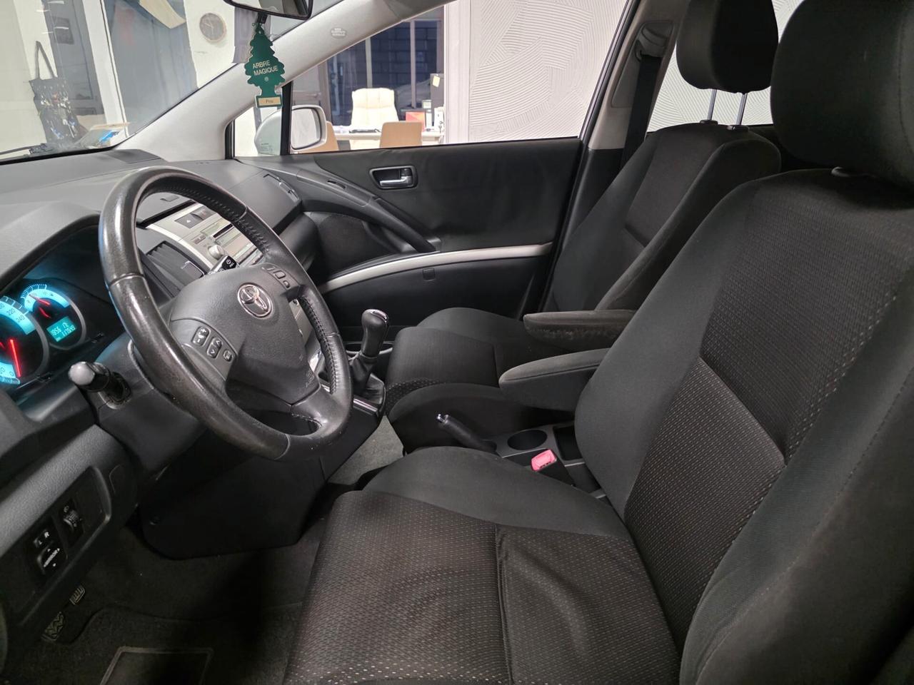 Toyota Corolla Verso 1.6 16V MY'08