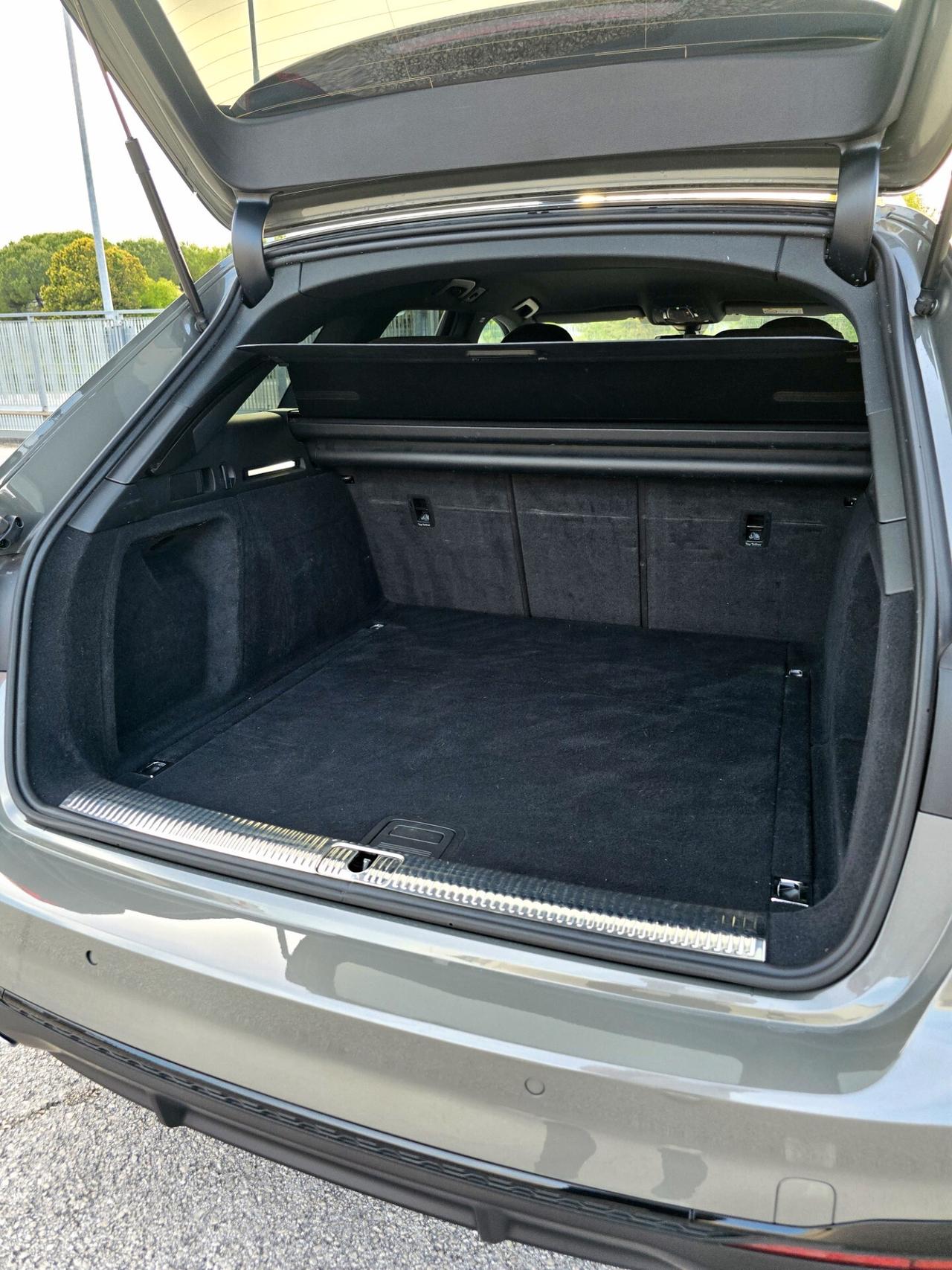 Audi A4 Avant 30 2.0 tdi mhev S Line edition 136cv s-tronic